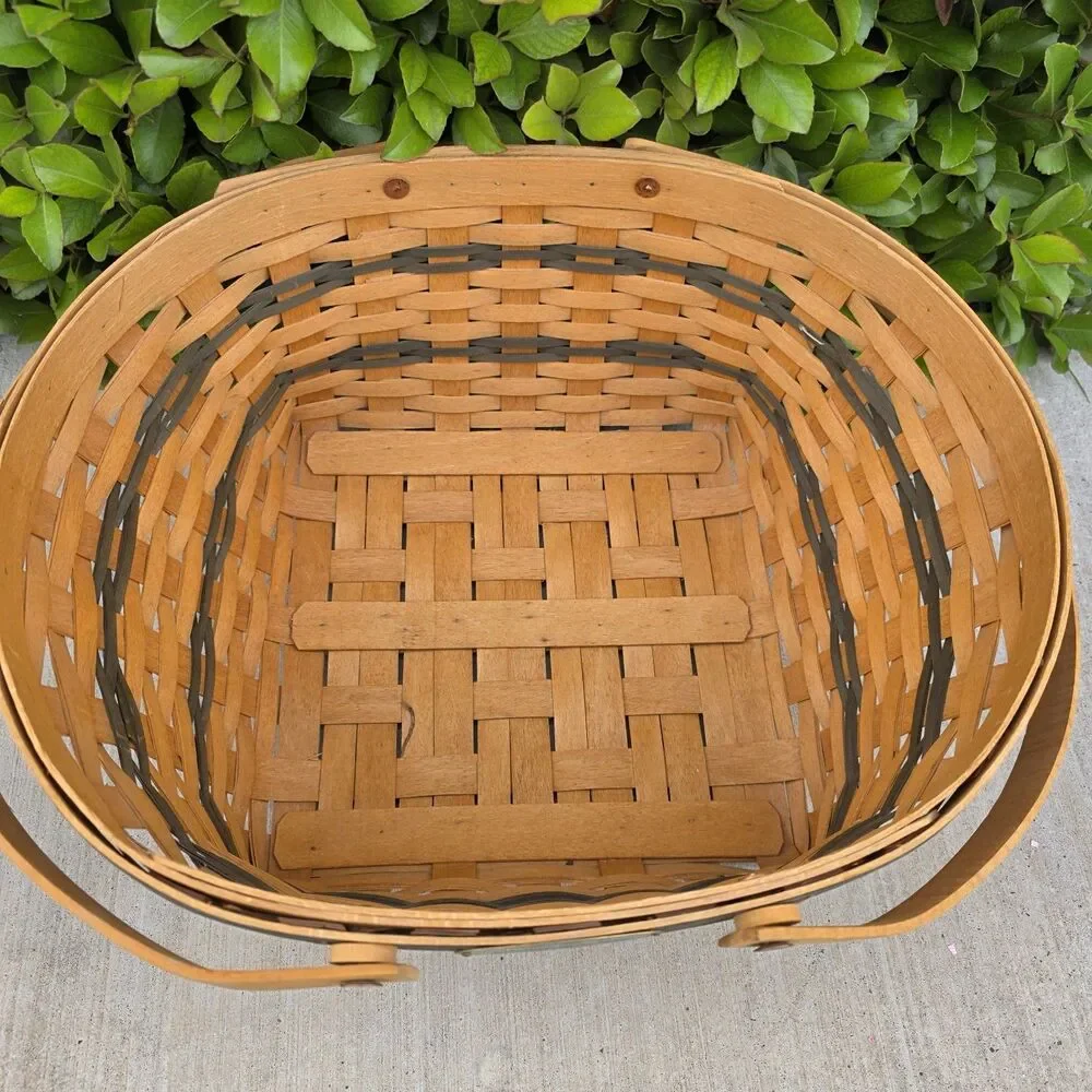 Discontinued Longaberger 1996 Traditions Collection Community Basket, 2-Handle